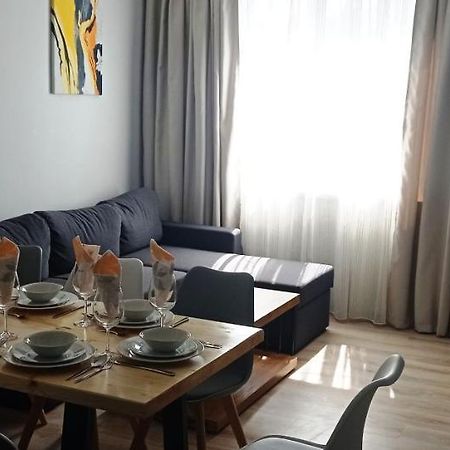 Apartment Sea Holidays Бургас Екстериор снимка